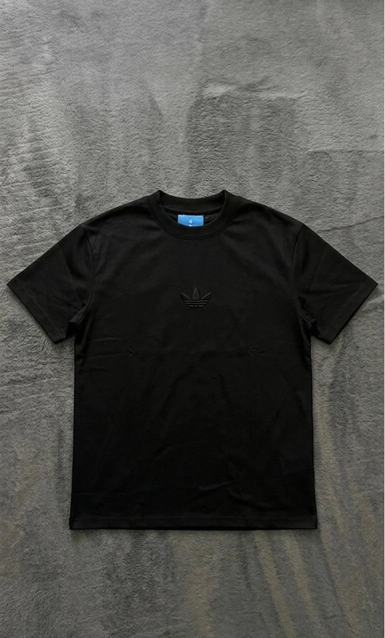 Oversized Adidas
